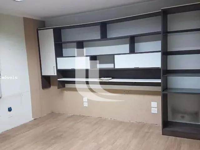 Sala com 333m², para alugar, no bairro Sé em São Paulo
