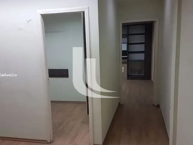Sala com 333m², para alugar, no bairro Sé em São Paulo