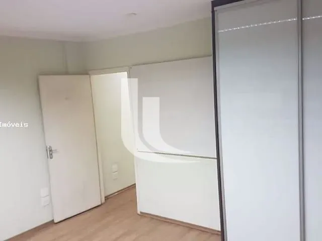Sala com 333m², para alugar, no bairro Sé em São Paulo