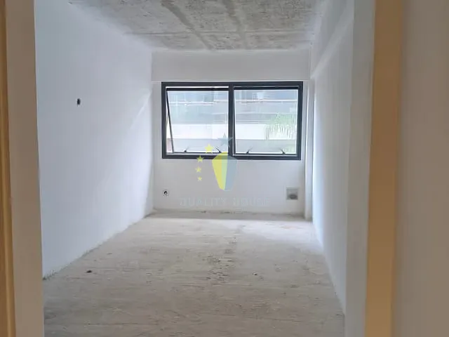 Sala com 28m², à venda ou para alugar, no bairro Freguesia (Jacarepaguá) em Rio de Janeiro
