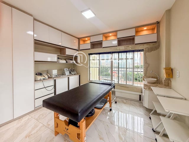 Sala à venda, no bairro Parquelândia em Fortaleza