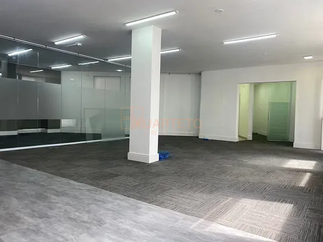 Sala para alugar, no bairro República em São Paulo