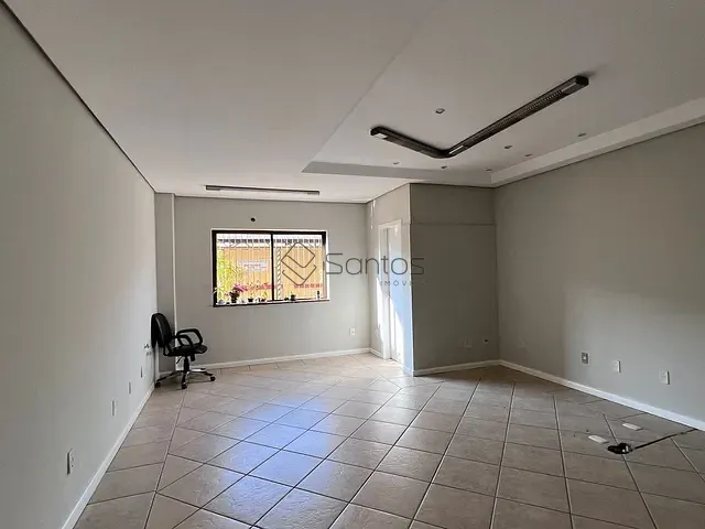 Sala para alugar, no bairro Centro em Ijuí