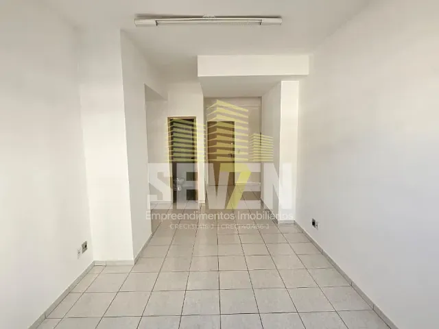 Sala com 29m², à venda, no bairro Jardim Infante Dom Henrique em Bauru