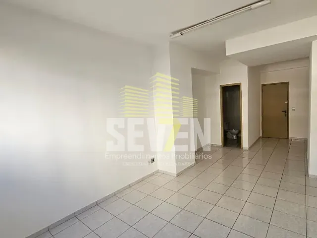 Sala com 29m², à venda, no bairro Jardim Infante Dom Henrique em Bauru