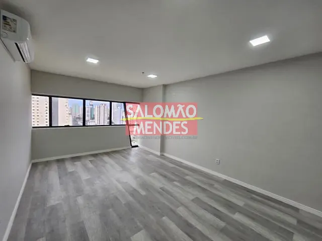 Sala para alugar, no bairro Umarizal em Belém