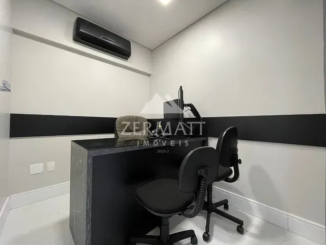 Sala com 75m², à venda, no bairro Centro (Blumenau) em Blumenau