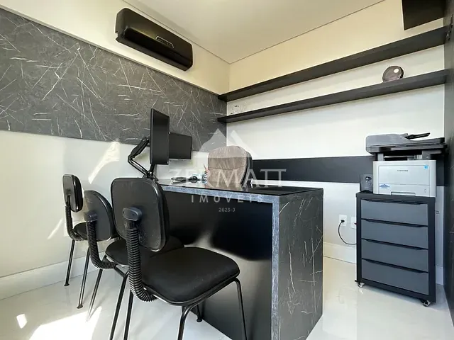 Sala com 75m², à venda, no bairro Centro (Blumenau) em Blumenau