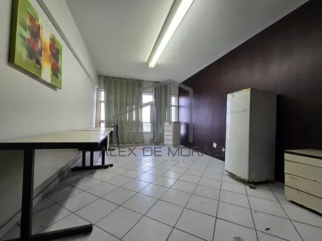 Sala à venda, no bairro Centro em Vitória