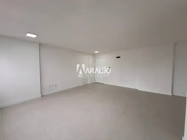 Sala para alugar, no bairro Centro em Itajaí
