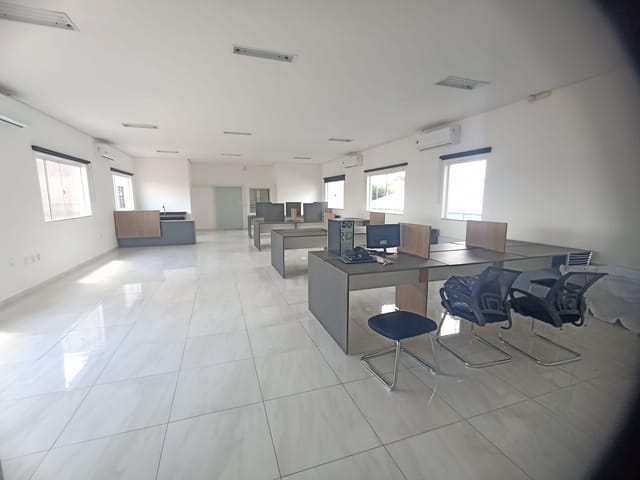 Sala com 1m², para alugar, no bairro Coronel Evaristo Azevedo Junqueira em Pouso Alegre