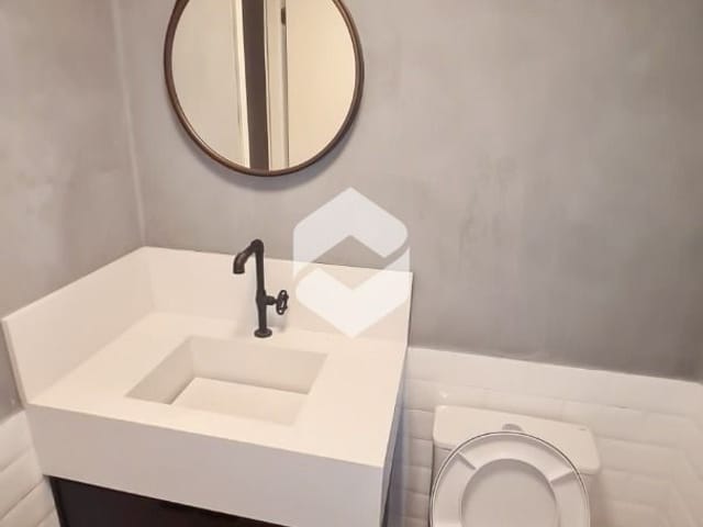 Sala à venda ou para alugar, no bairro Barra da Tijuca em Rio de Janeiro