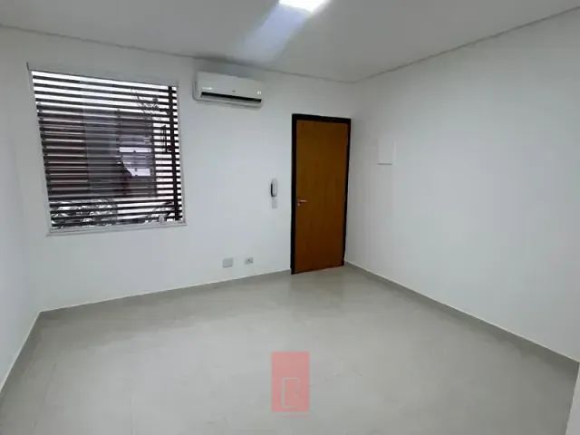 Sala com 38m², para alugar, no bairro Santana em São Paulo