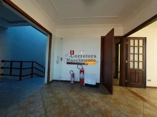 Sala com 25m², para alugar, no bairro Centro em Jacareí