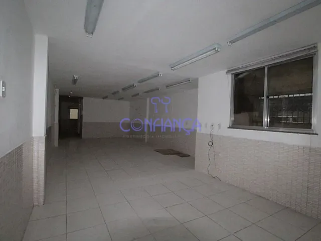 Sala com 250m², para alugar, no bairro Campo Grande em Rio de Janeiro