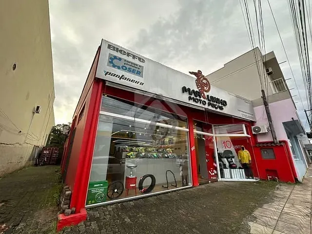 Sala com 200m² 1 quarto e 2 banheiros, à venda, no bairro Canabarro em Teutônia