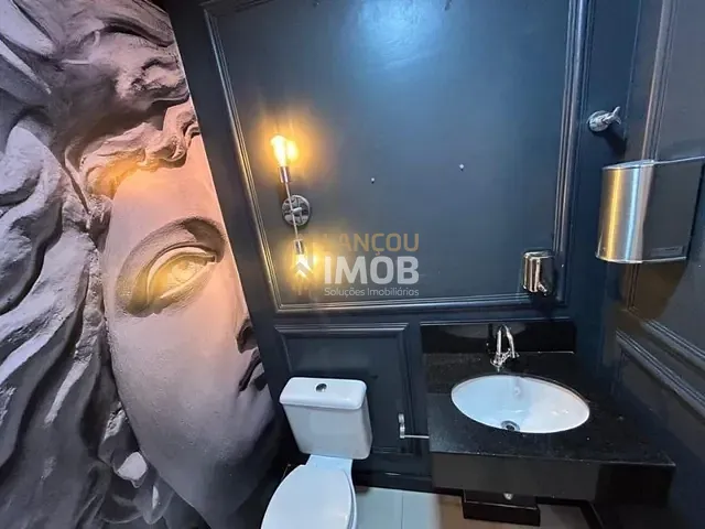 Sala à venda ou para alugar, no bairro Chácara Urbana em Jundiaí