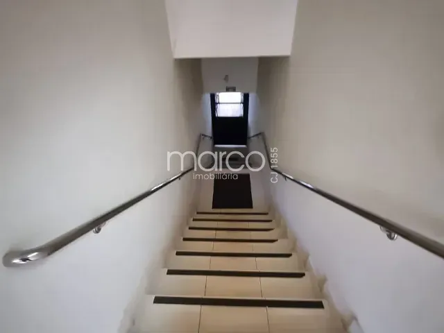 Sala para alugar, no bairro Jardim Goiás em Goiânia