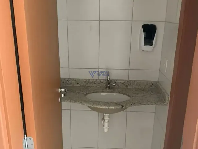 Sala à venda ou para alugar, no bairro Centro em São José dos Campos