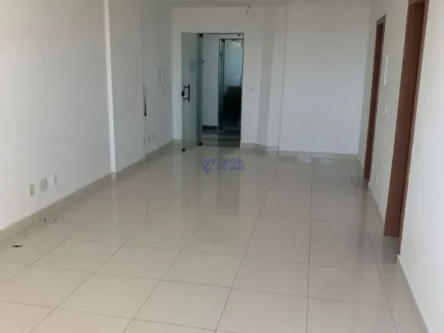 Sala à venda ou para alugar, no bairro Centro em São José dos Campos