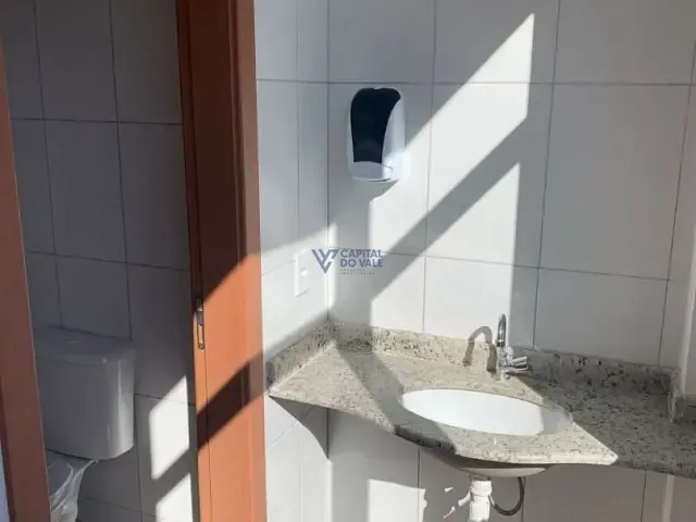 Sala à venda ou para alugar, no bairro Centro em São José dos Campos