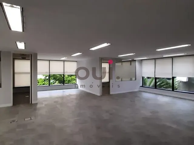 Sala para alugar, no bairro Vila Olímpia em São Paulo