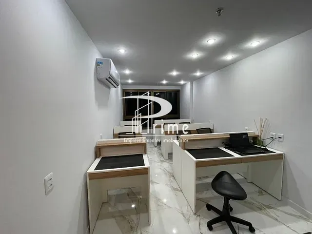 Sala com 76m², à venda, no bairro Icaraí em Niterói
