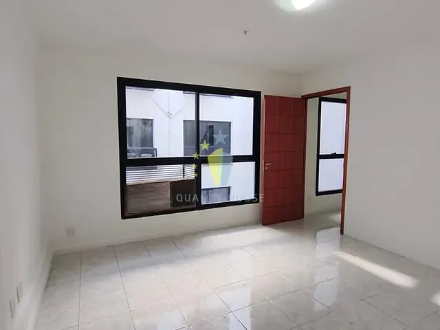 Sala com 26m², para alugar, no bairro Tijuca em Rio de Janeiro