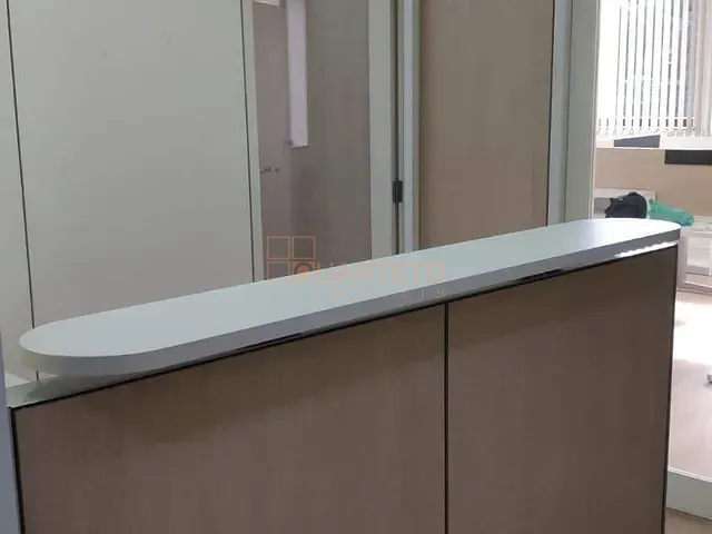 Sala à venda ou para alugar, no bairro Vila Leopoldina em São Paulo