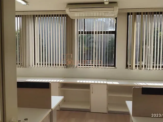 Sala à venda ou para alugar, no bairro Vila Leopoldina em São Paulo