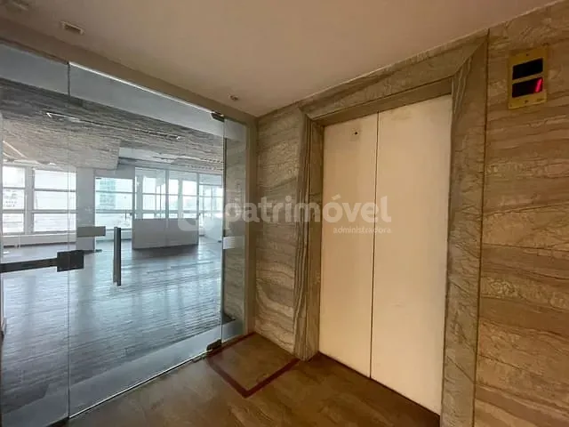 Andar corporativo com 432m², para alugar, no bairro Centro em Rio de Janeiro