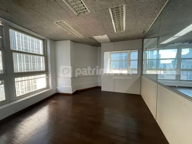 Andar corporativo com 432m², para alugar, no bairro Centro em Rio de Janeiro