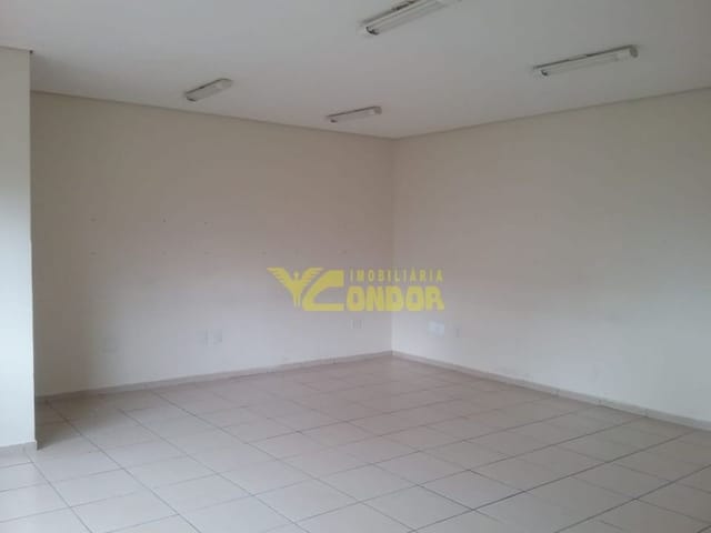 Sala para alugar, no bairro Centro em Cambé