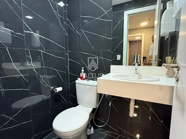 Sala à venda, no bairro Pituba em Salvador