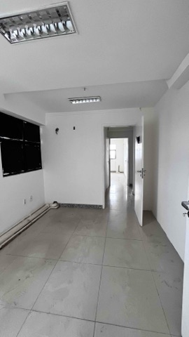 Sala à venda, no bairro Centro em Campos dos Goytacazes