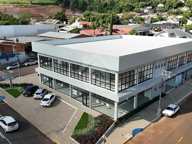 Sala com 62m², para alugar, no bairro Canabarro em Teutônia
