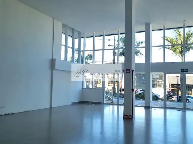 Sala com 370m², para alugar, no bairro Vitória em Londrina