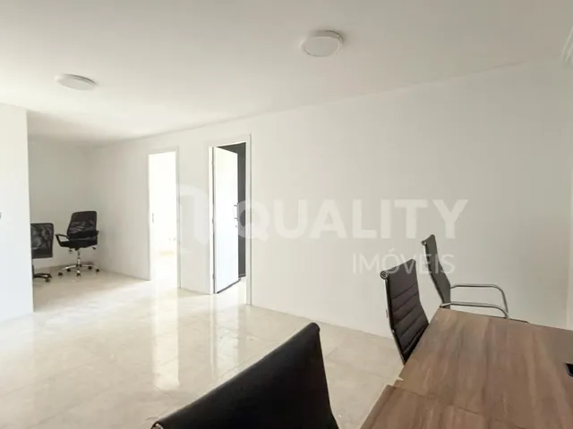 Sala para alugar, no bairro Pici em Fortaleza