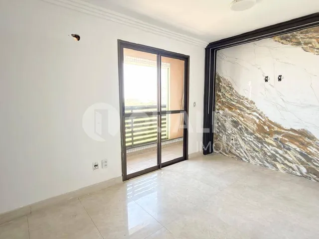 Sala para alugar, no bairro Pici em Fortaleza