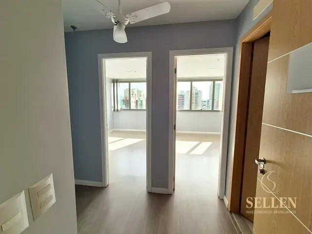 Sala com 68m², à venda, no bairro Menino Deus em Porto Alegre