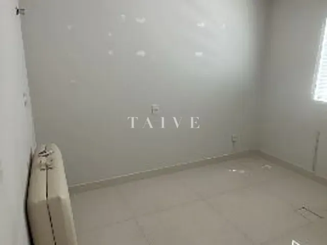 Sala para alugar, no bairro Jardim Country Club em Londrina