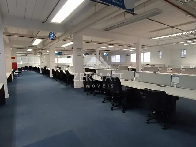 Sala com 900m², para alugar, no bairro Itoupava Central em Blumenau