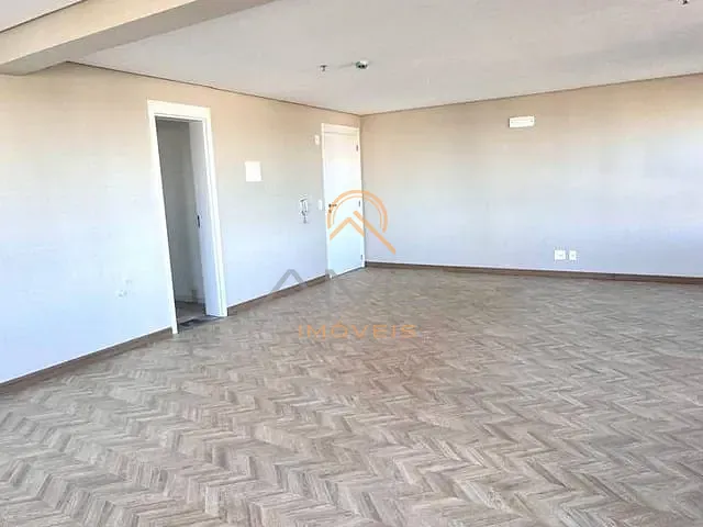 Sala à venda, no bairro São Gonçalo em Pelotas