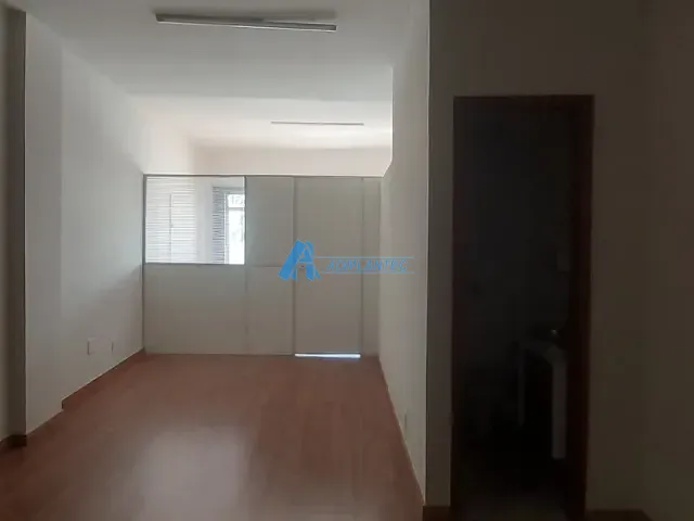 Sala com 30m², à venda ou para alugar, no bairro Méier em Rio de Janeiro
