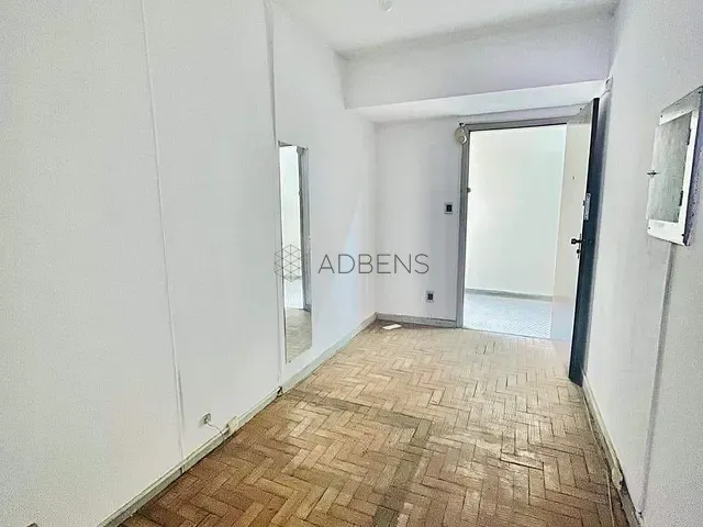 Sala à venda, no bairro República em São Paulo