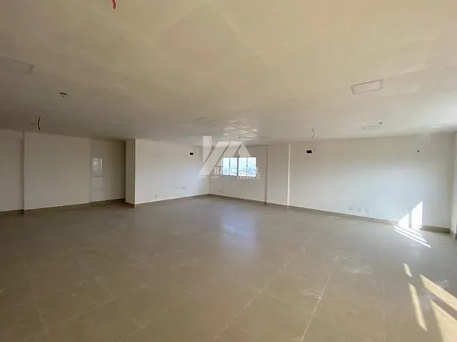 Sala com 150m², à venda ou para alugar, no bairro Cidade dos Lagos em Guarapuava