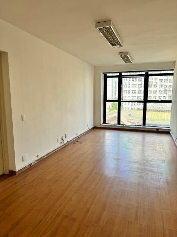 Sala à venda, no bairro Centro em Rio de Janeiro