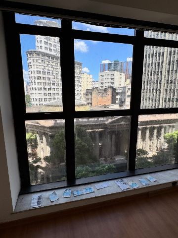 Sala à venda, no bairro Centro em Rio de Janeiro