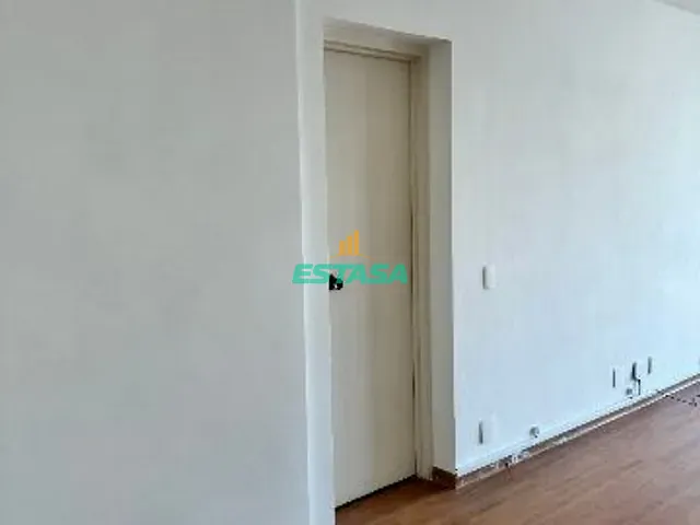 Sala à venda, no bairro Centro em Rio de Janeiro