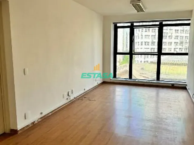Sala à venda, no bairro Centro em Rio de Janeiro